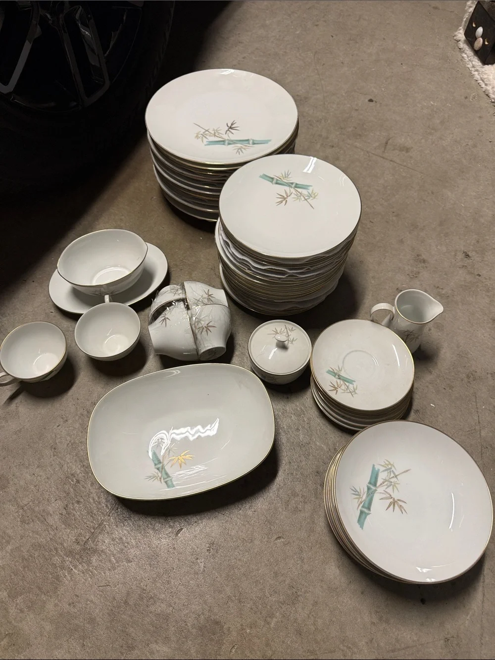 Vintage Noritake Oriental 6341 Japan 55-Piece China Set Bamboo Gold Trim dinner
